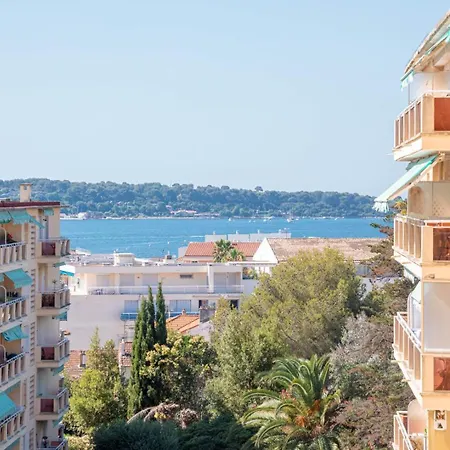 Balcony Quiet Near Cannes