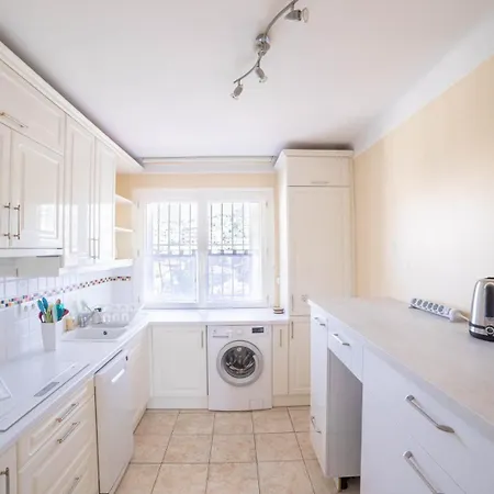 Elegance - Balcony & Quiet Near Shops Cannes